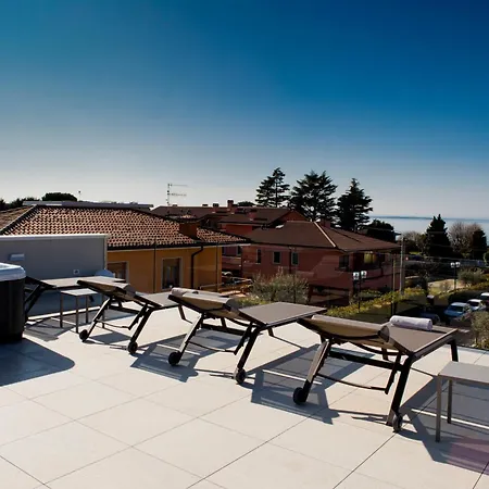 Luxury House - Small Heated Pool *