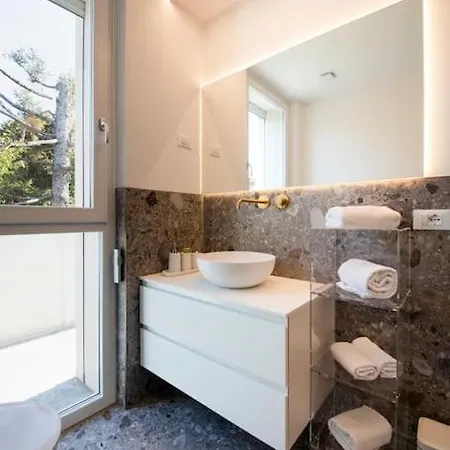 Luxury House - Small Heated Pool *